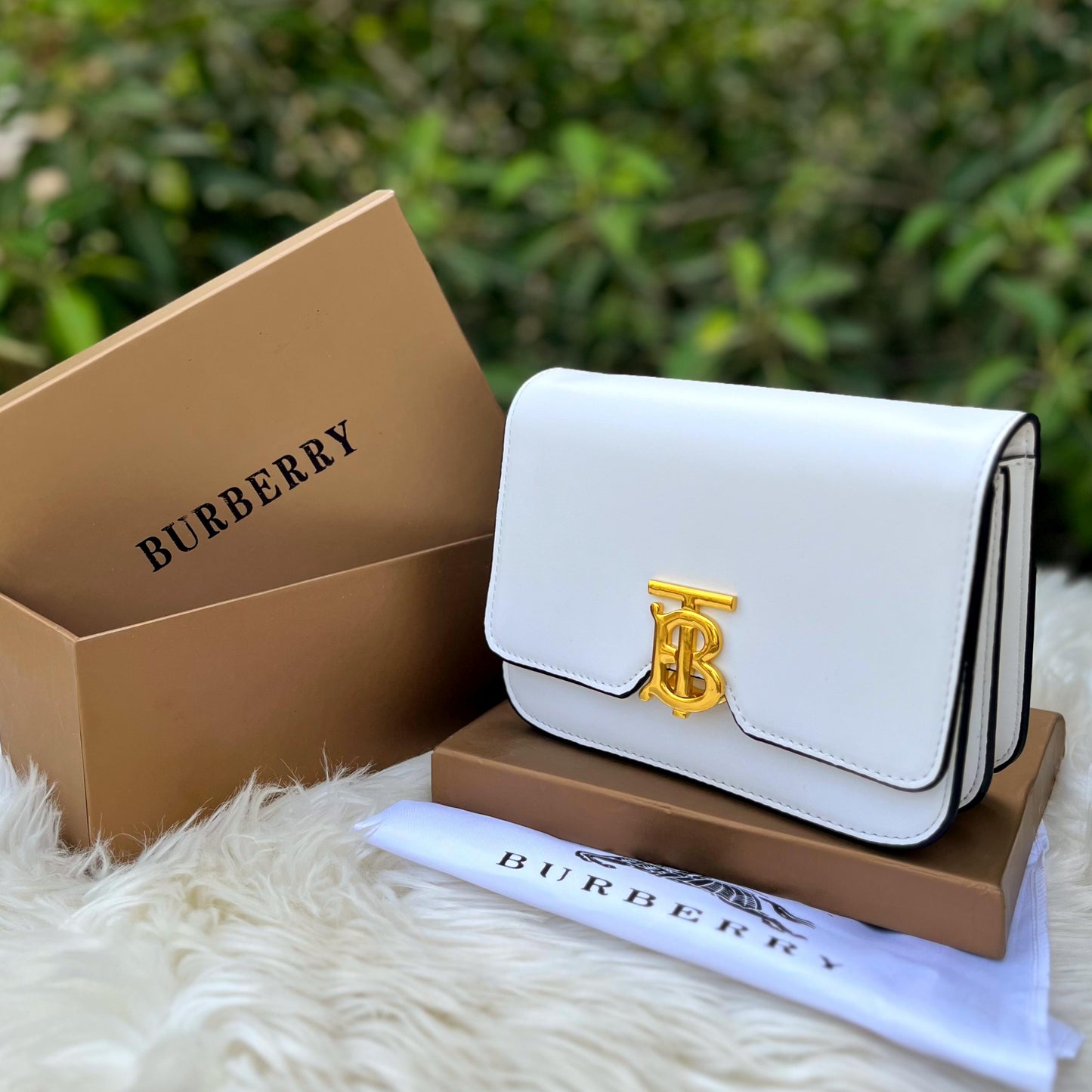 BURBERRY Master quality bag