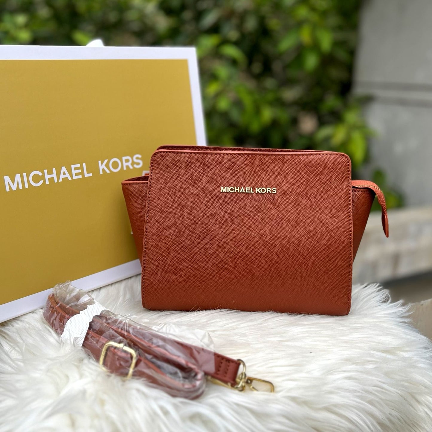 MICHAEL KORS handbag